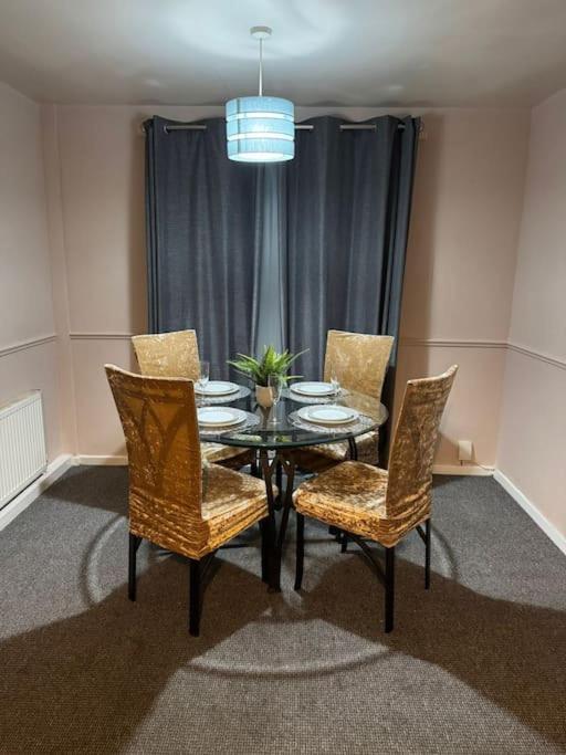 Cozy 3-Bed House In Leicester City Centre Exterior photo